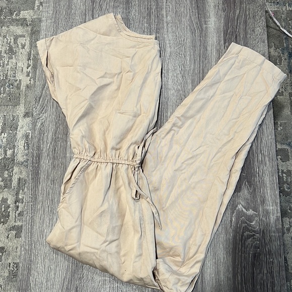 Pants - Beige Short sleeve jumpsuit